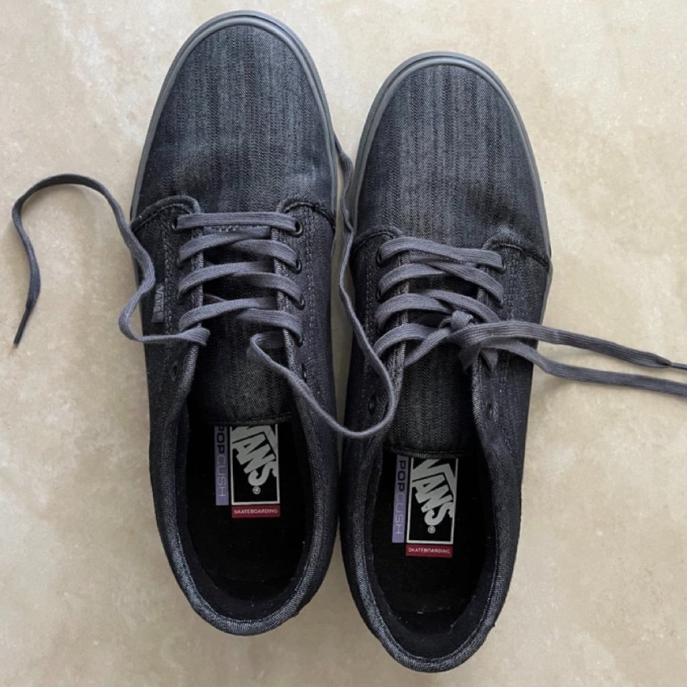 Like NEW - Men's Vans Size 11 - Skate Chukka Low Shoe